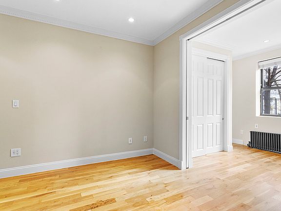 5th image of 344 E 85th St APT 3K