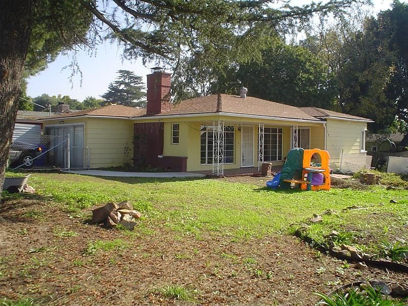 large yard for the kids? garden? etc.