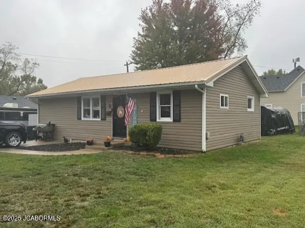 201 W Kelly St, California, MO 65018