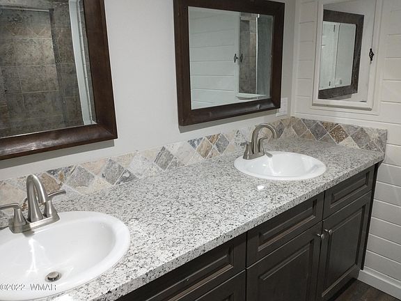 4th image of 1018 S McCabe Ln