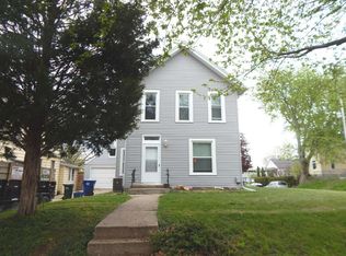 606 E High St, Davenport, IA 52803