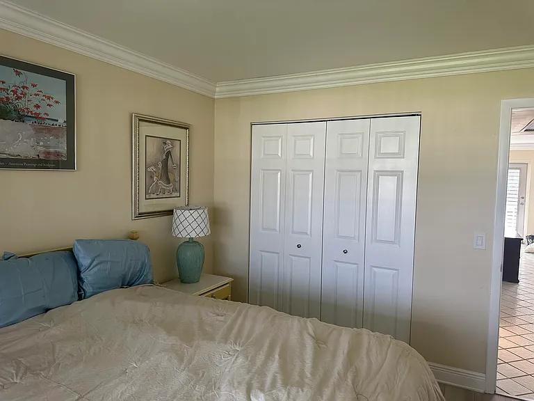154 Windsor Dr #G — Photo 6