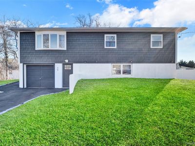 39 Roosevelt Boulevard, East Patchogue, NY, 11772