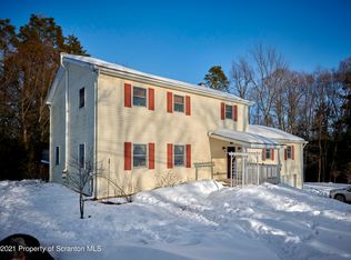 338 Bidwell Hill Rd, Lake Ariel, PA 18436