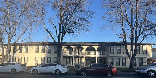 Sara Vale Apartments Photo 1