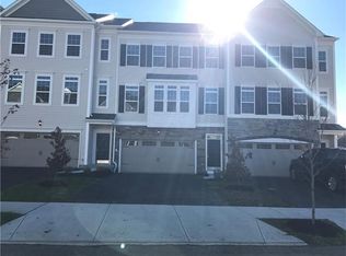207 Eagle Dr, Cranberry Twp, PA 16066