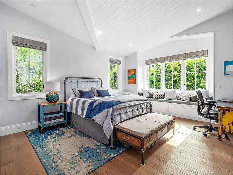 3403 Laurel Ave — Photo 46
