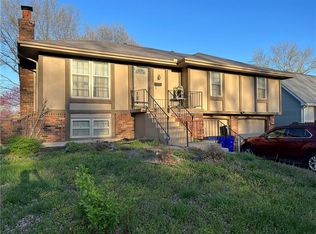 13313 Manchester Ave, Grandview, MO 64030