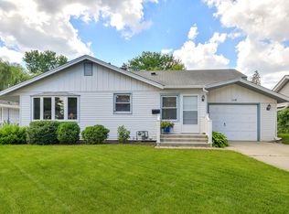 114 Kansas St, Geneva, IL 60134