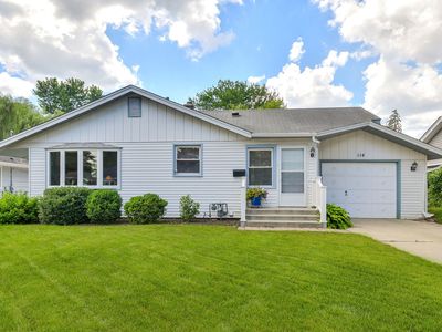 114 Kansas St, Geneva, IL, 60134