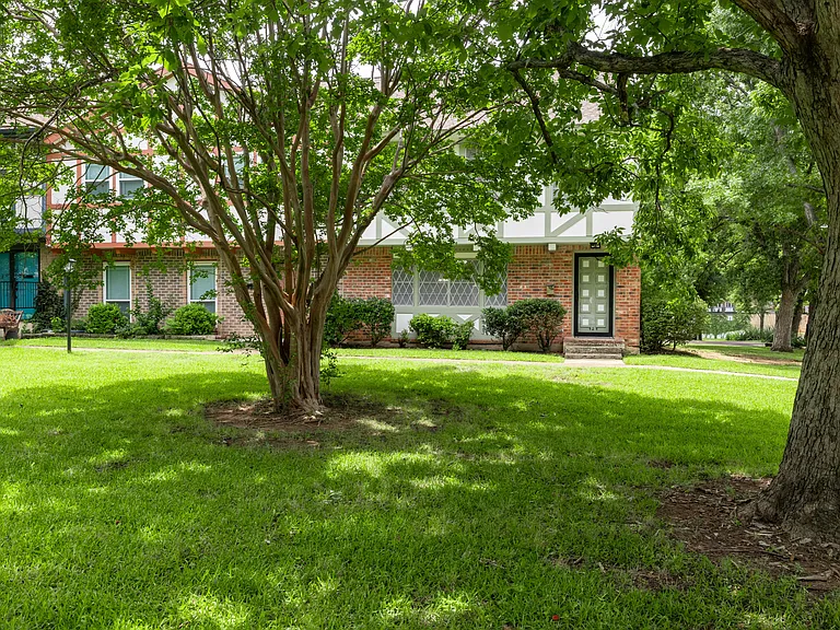 424 Westview Ter — Photo 10