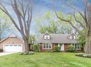 408 Hazel Dr, Elgin, IL 60123