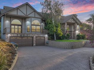 1212 Coronet Dr, Riverside, CA 92506