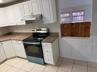 9465 Crestview St, Seminole, FL 33772