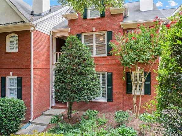 1182 Brookhaven Gln, Atlanta, GA 30319