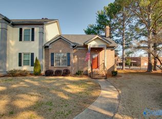 301 Kensington Ct SW, Huntsville, AL 35802