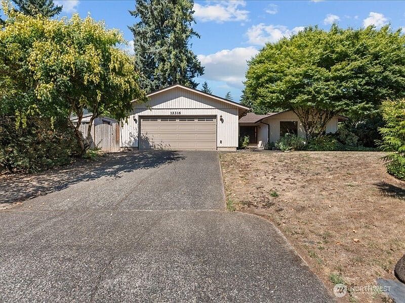 1st image of 12316 SE Riveridge Drive
