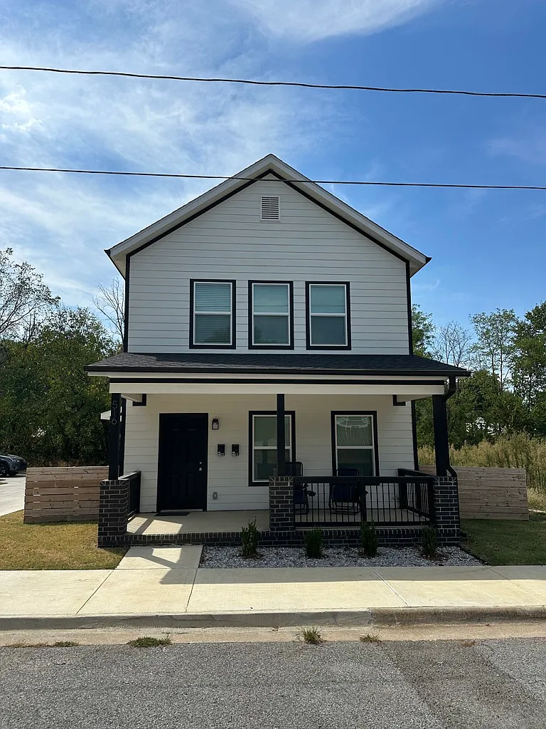 New 2BR Duplex in Springdale, near downtown and medical center — Photo 1