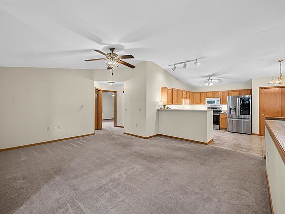 3rd image of 335 Starkweather Dr