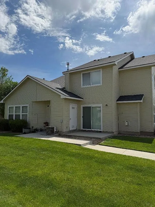 Building Photo - 2188 Lexis Ln #101