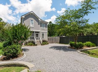 187 N 7th St, Santa Rosa Beach, FL 32459