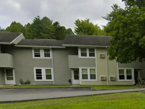 Braxton Manor, 850 State St #1B-1Ba-450Sqft, Gassaway, WV 26624