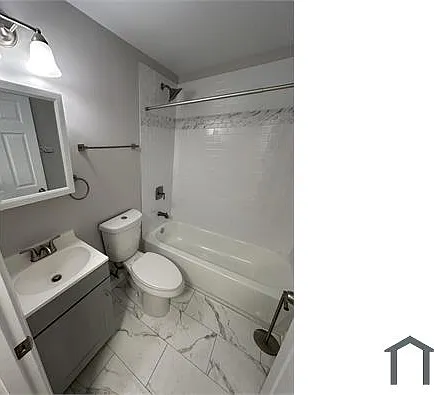 11205 S King Dr #1 — Photo 7