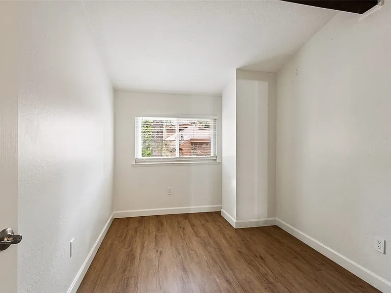 845 Southwood Blvd #52 — Photo 17
