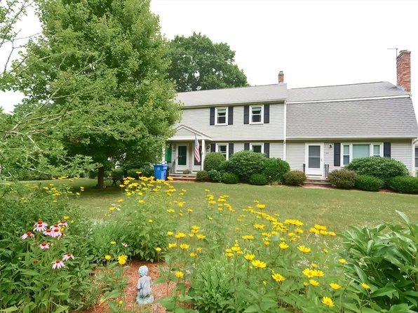 125 Madison St Unit 125, Wrentham, MA 02093