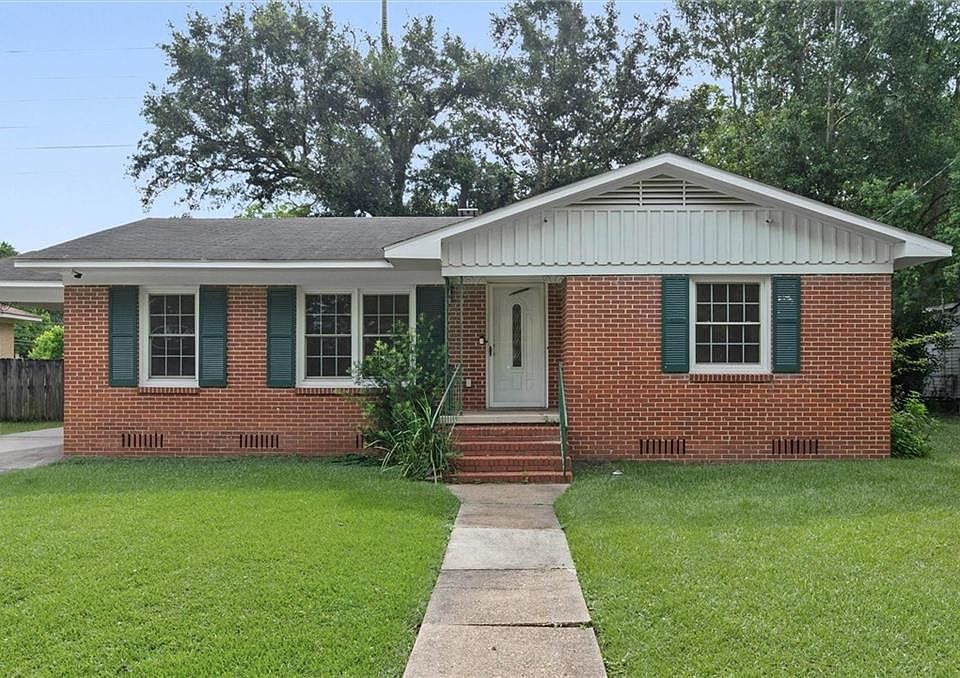1st image of 153 Poydras Ave