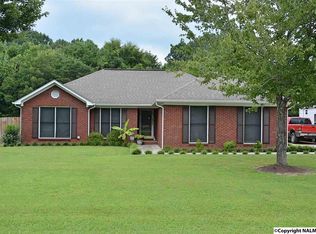 143 NE Cooper Dr, Huntsville, AL 35811