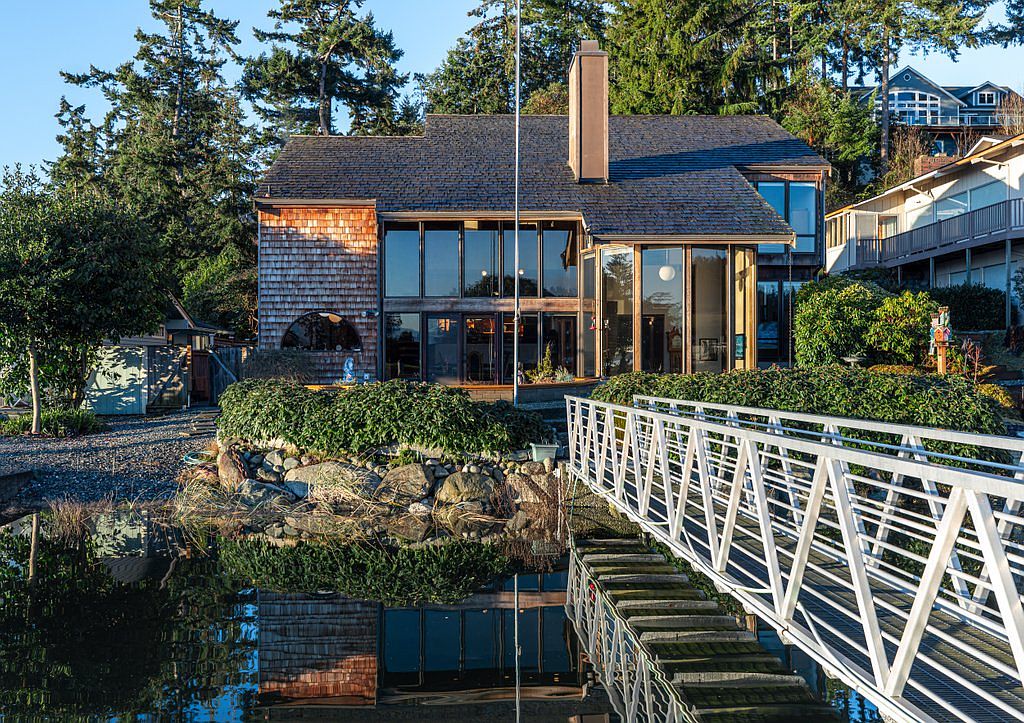 Oak Harbor, WA 98277