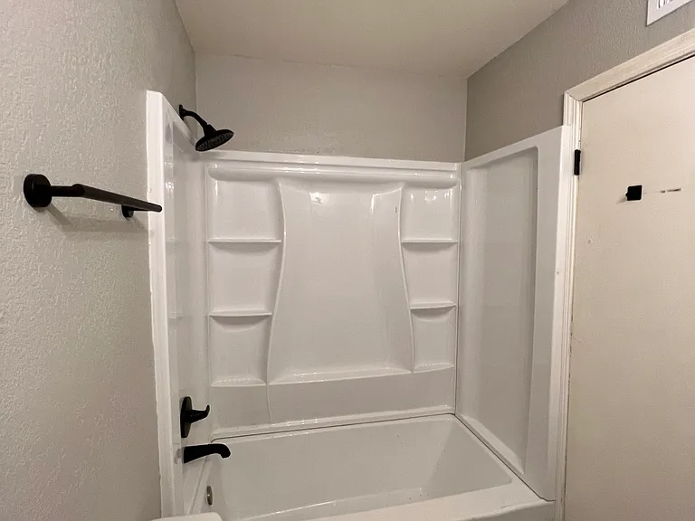2851 E Capri Cir — Photo 14