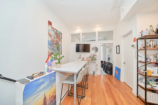 Rented by Living New York | media 11