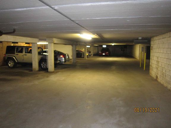 3rd image of N111W15870 Vienna Ct #5