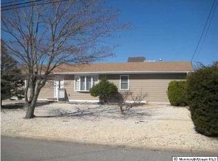 1842 Monitor Dr, Toms River, NJ 08753