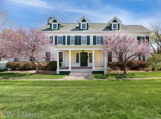 1724 Bassett Rd, ROYAL OAK, MI 48067