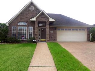 339 Bernburg Ln, College Station, TX 77845