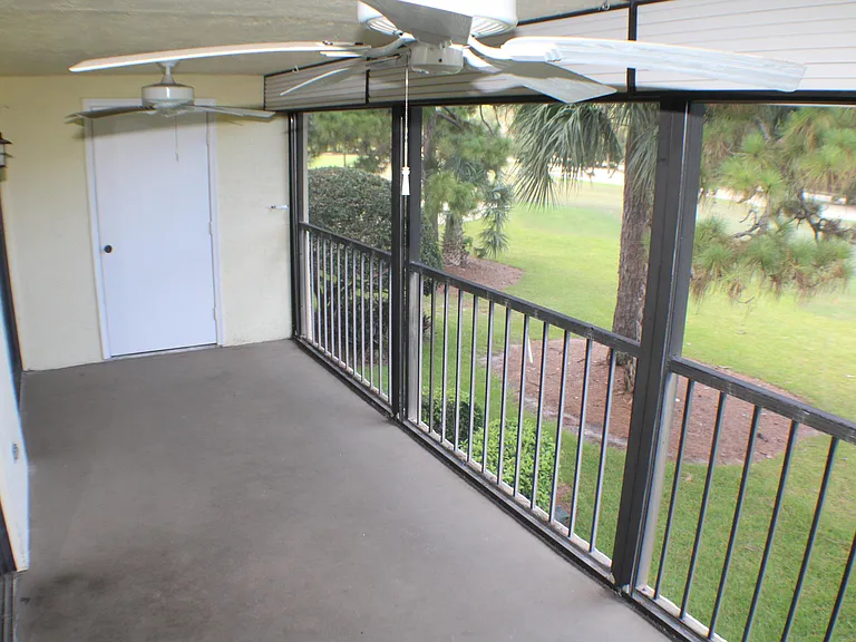 1082 Keystone Dr #C — Photo 17