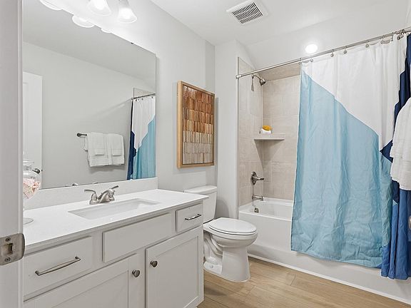 3rd image of 715 Night Lotus Dr.