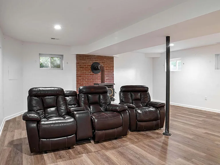 5209 W Maple Shade Ln — Photo 17
