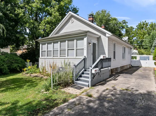 744 E Main St, Morris, IL 60450