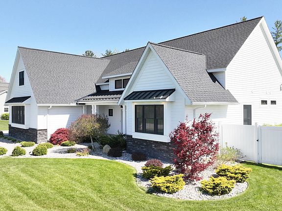 4th image of 3014 Hidden Meadows Dr