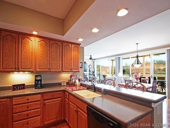 3rd image of 985 Summer Place Dr Unit 1A