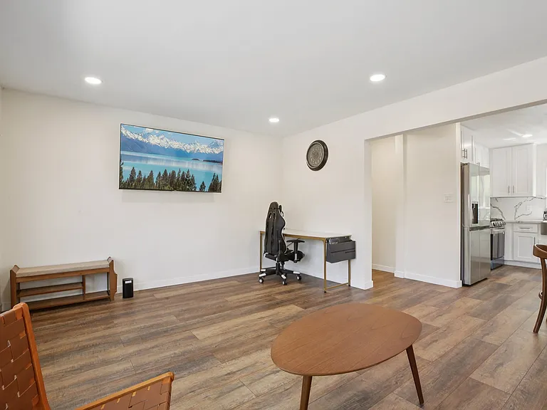 540 W Avenue 28 — Photo 23