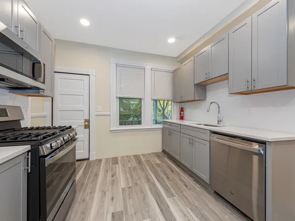 48 Brackett St #3, Brighton, MA 02135