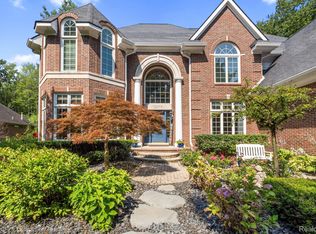 22573 Halifax Ln, Novi, MI 48374