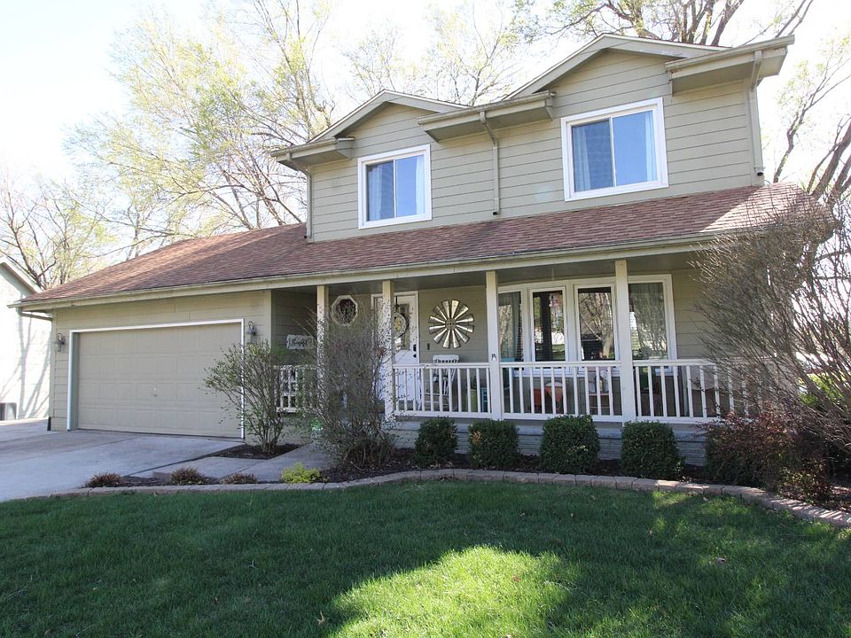 1st image of 704 Cade Ct