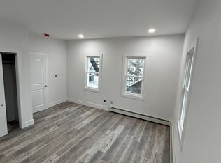 21 Church St, Patchogue, NY 11772