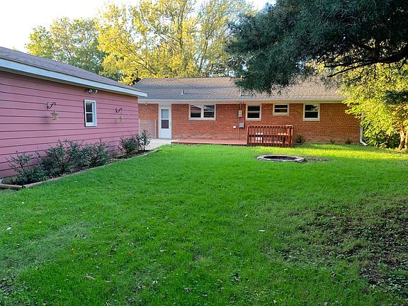 3rd image of 4117 Buckingham Dr